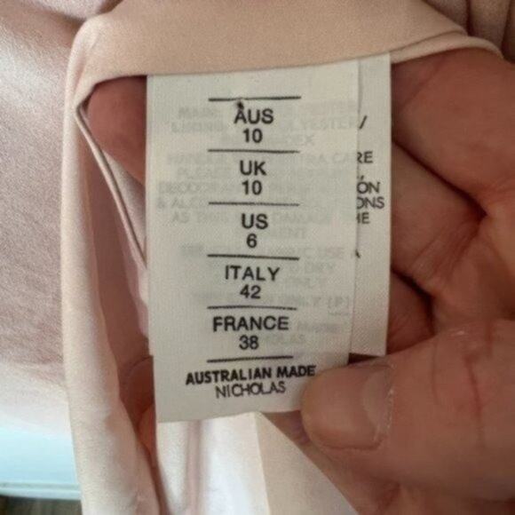 NWT Nicholas Deep V Crepe Gathered Dress Pink Size 6 - Picture 5 of 9